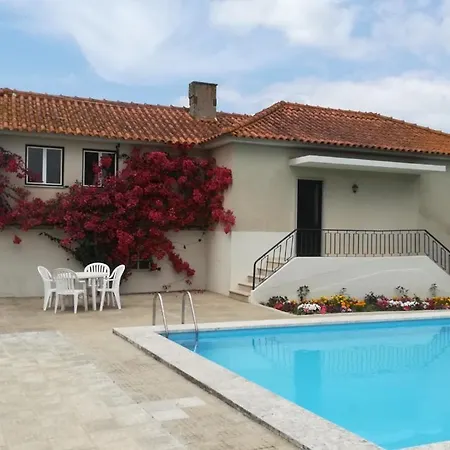 Quinta Dos Capuchos Casa Do Jardim Tatil Evi Alcobaça